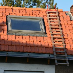 Restauration charpente et toiture en tuiles